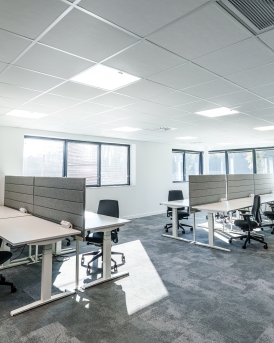 Réhabilitation partie bureaux bâtiment industriel JBT Marel à Baud, Morbihan (56), Bretagne- conception et réalisation Espace Engineering Fayat, contractant général et maître d'oeuvre
