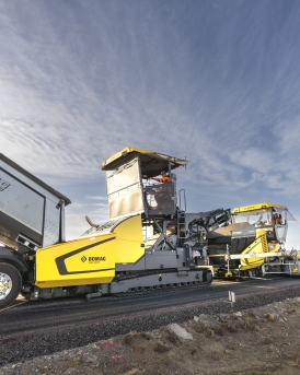 BOMAG - Finisseur BF 700 C- Alim.jpg