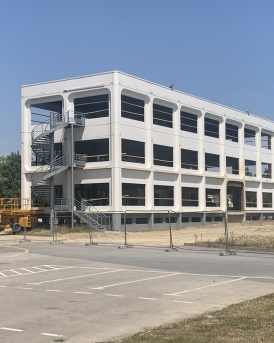 Réhabilitation bâtiment de bureaux le Kube à Pacé, Ille-et-Vilaine (35), Bretagne -  conception et réalisation Espace Engineering Fayat contractant général, maître d'oeuvre et architecture