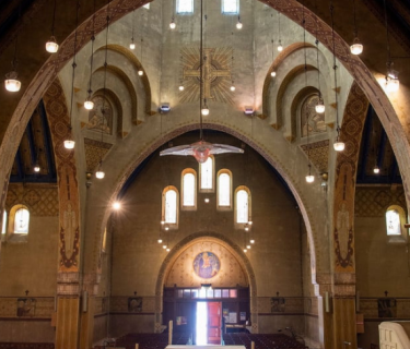 intérieur d'une église