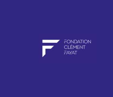 Bannière bleue de la Fondation Clément Fayat