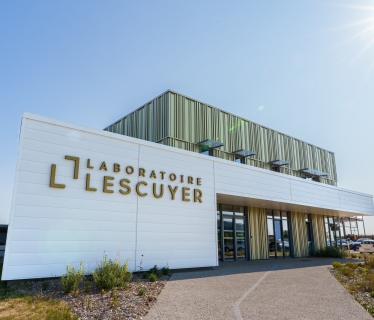Bâtiment industriel à Sainte-Soulle, Charente-Maritime (17), Nouvelle-Aquitaine - Conception et réalisation Espace Engineering Fayat, contractant général et maître d'œuvre