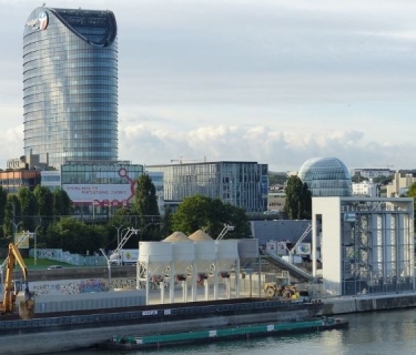 sae-400-mh-packliner-plant-in-the-heart-of-paris.jpg