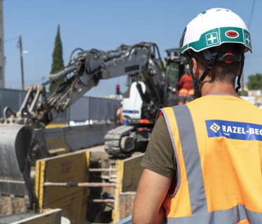 Razel Bec Collaborateur engin Voie Mathis