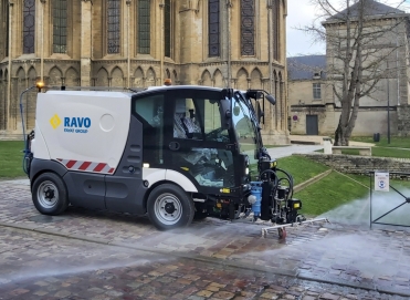 RAVO R2w Header Image.jpg