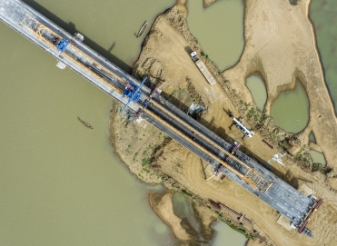 Razel-Bec Pont sur le Logone Frontiere Tchad Cameroun