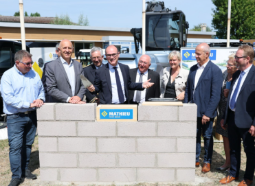 Photo construction mur par le ministre