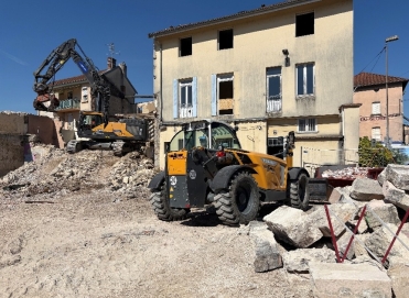 Démolition sur la place Pierre Sémard Razel-Bec