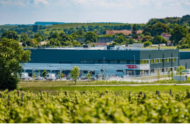 Bâtiment industriel Curtiss-Wright à Cognac, Charente (16), Nouvelle-Aquitaine - conception et réalisation Espace Engineering Fayat - contractant général et maître d'oeuvre