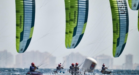 Lauriane Nolot - dimanche 24 mars le titre de championne d'Europe de kitefoil à Los Alcazares (Espagne) - 3.jpg