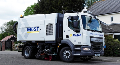 The Scarab M65T is launched.