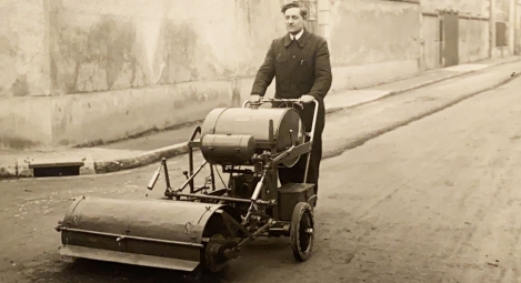 The first Mathieu street sweeper.