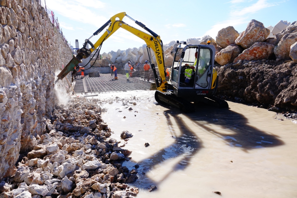 Travaux de rénovation de la digue Laubeuf à Cannes