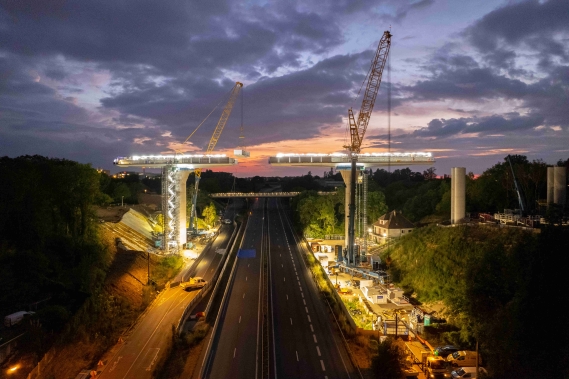 Viaduc de la Ligne 18 - Orsay.jpg