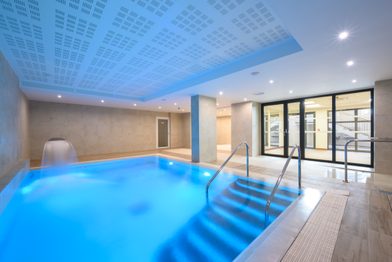 Vue piscine - logements vincennes