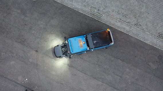 R2s in operation from above.