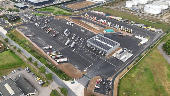 Construction plateforme logistique et bâtiment de bureau à Le Grand-Quevilly, Seine-Maritime (76), Normandie - conception et réalisation Espace Engineering Fayat, contractant général et maître d'œuvre