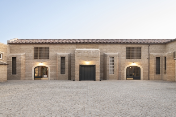 DOMAINE DE BEAUCASTEL À COURTHEZON (84)