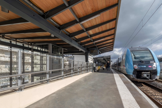 07.03.20_Gare de Courbevoie__MG_0727.jpg