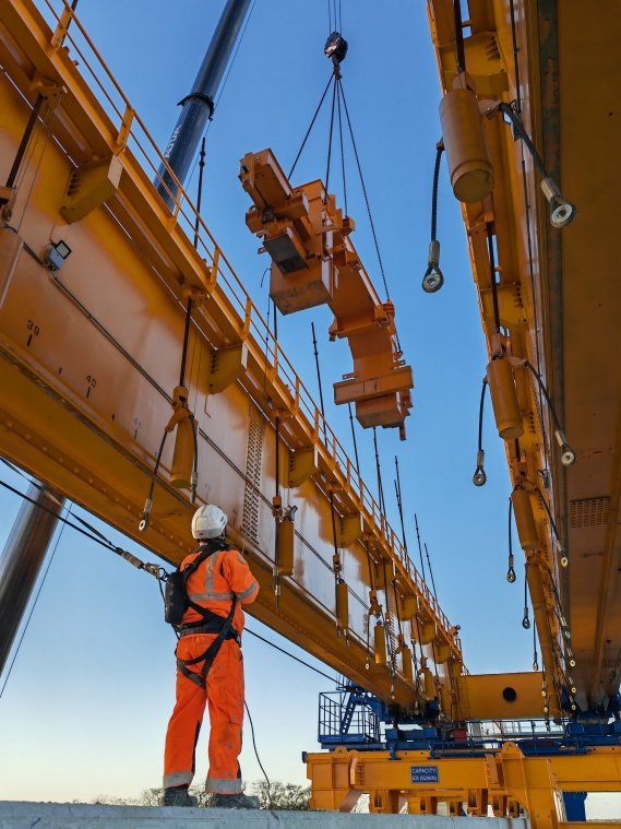 Razel-Bec Ligne 18  travaux viaduc ile de france saclay