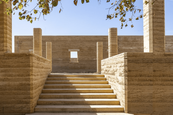 CARI Med - Domaine Beaucastel.png