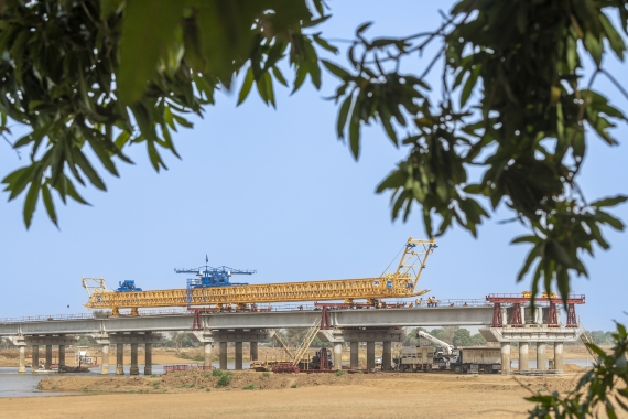 Razel-Bec Pont sur le Logone Frontiere Tchad Cameroun