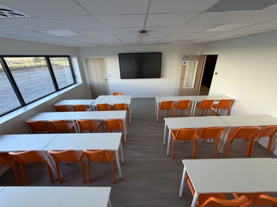 Extension et rénovation énergétique du centre AFTEC à Rennes 5