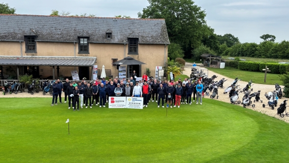 Photo de groupe tournoi de golf 2026 au Golf de La Freslonnière, Le Rheu par Espace Engineering Fayat - contractant général et maître d'oeuvre - conception et réalisation