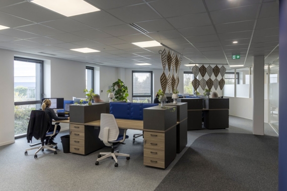 Aménagement intérieur bâtiment de bureaux à Puilboreau, Charente-Maritime (17), Nouvelle-Aquitaine - Conception et réalisation Espace Engineering Fayat, contractant général et maître d'œuvre