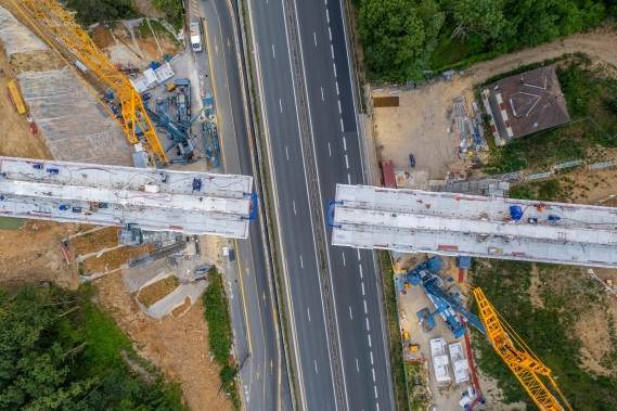 Razel-Bec Ligne 18  travaux viaduc ile de france