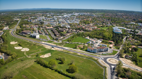 La place des Chartrons entièrement réaménagée à Bordeaux Razel-Bec