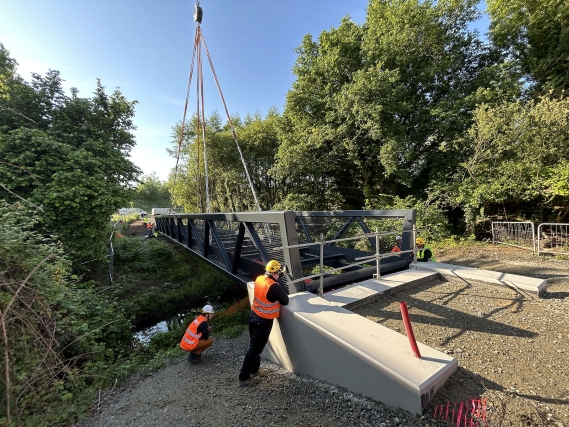 levage passerelle acier nantes becquerel.jpg