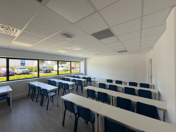 Rénovation bâtiment d'enseignement AFTEC à Rennes, Ille-et-Vilaine (35), Bretagne - conception et réalisation Espace Engineering Fayat, contractant général et maître d'oeuvre