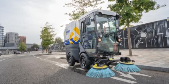 R1 balayeuse sub-compact France Mathieu