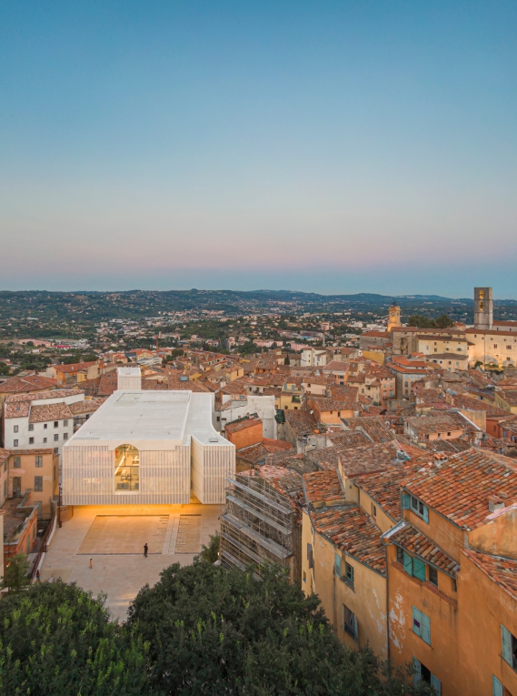 Médiathèque Charles Nègre à Grasse (06) - FAYAT BATIMENT Côte d’Azur