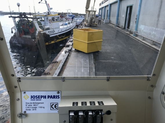 e.-joseph-paris-grue-fixe-cabine-min.jpg