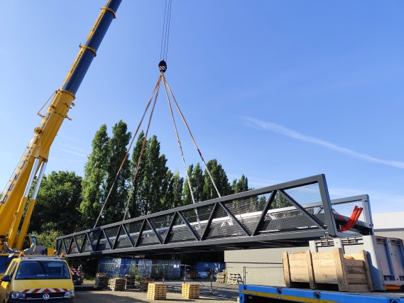 entreprise ouvrage d'art passerelle metal.jpg