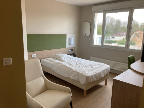 Aménagement intérieur clinique psychiatrique Les Boucles de Seine à Yvetot, Seine-Maritime (76), Normandie - conception et réalisation Espace Engineering Fayat, contractant général et maître d'œuvre
