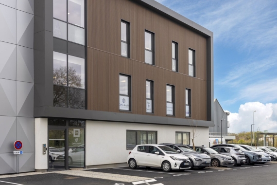 Bâtiment de bureaux à Puilboreau, Charente-Maritime (17), Nouvelle-Aquitaine - Conception et réalisation Espace Engineering Fayat, contractant général et maître d'œuvre