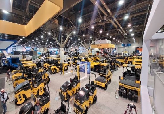BOMAG8CONEXPO.jpg