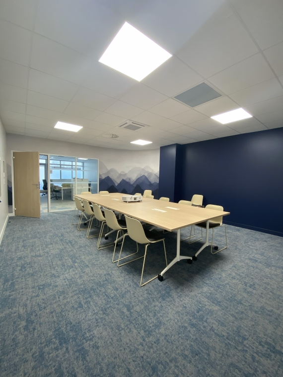 Aménagement intérieur bâtiment de bureaux Nameshield à Angers, Maine-et-Loire (49), Pays de la Loire - Conception et réalisation Espace Engineering Fayat, contractant général et maître d'œuvre