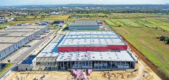 Image d'un b&acirc;timent m&eacute;tallique industriel situ&eacute;e en r&eacute;gion parisienne