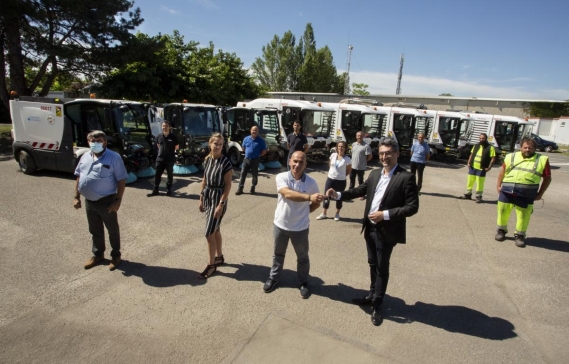 Nouvelle Livraison de 8 Balayeuses a la M&eacute;tropole de Bordeaux
