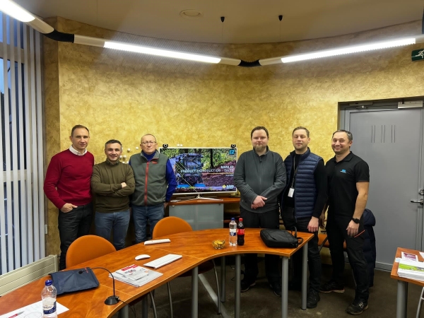 WMServiss-grouppicture.jpg