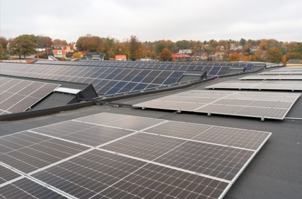 DYNAPAC PANNEUAX SOLAIRES.jpg